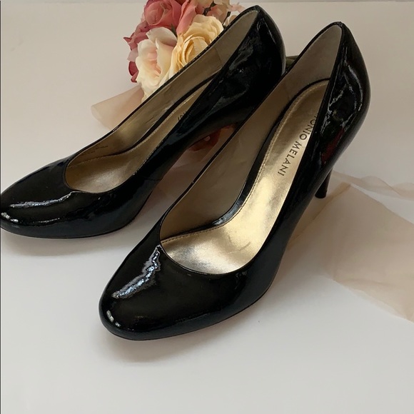 ANTONIO MELANI Shoes - 💫Antonio Melani Genuine patent leather pumps